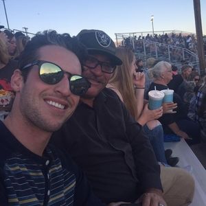 Meet your Posher, Casey